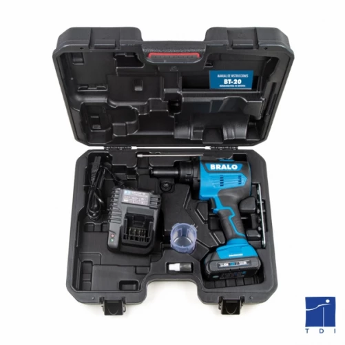 Professional portable riveter with LI-ION 4.0 Ah BRALO © battery